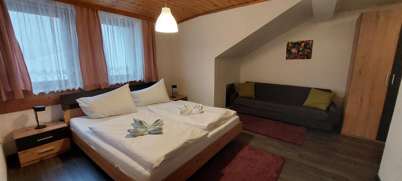 Weisses Roessl Werfen Hotell Eksteriør bilde
